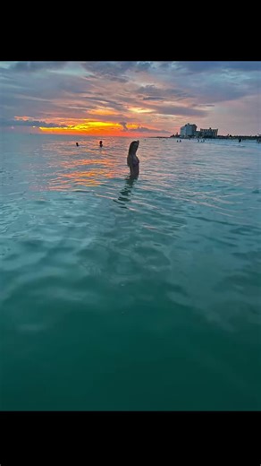 #greenscreen earth day i think