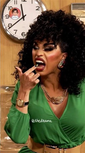 😂 "Her SNL Comedy GAGGED Everyone" #dragrace