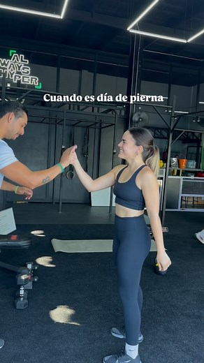 Todo bien pero luego ves la rutina en español 😅 A poco no te dan ganas ? #gym #gymmemes #workout #hyper | hyperstudio.mx