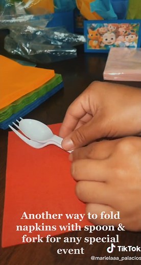 How to Fold Napkins with Spoon and Fork: Creative Party Ideas