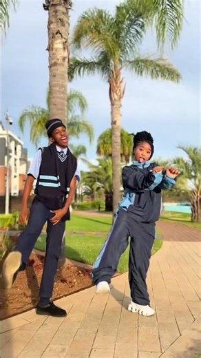 Peanuts & Dudu RSA Mzuckerberg Dance Challenge #peanuts #dudu #dancechallenge #benzoo #amapiano #fyp