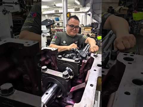 Engine Reconditioning Caterpillar Big Block