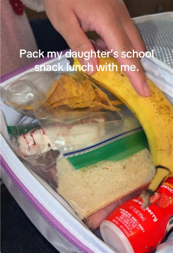 Pack my daughter’s school snack lunch with me. #schoollunch #schoollunchideas #schoollife #school #lunchboxideas