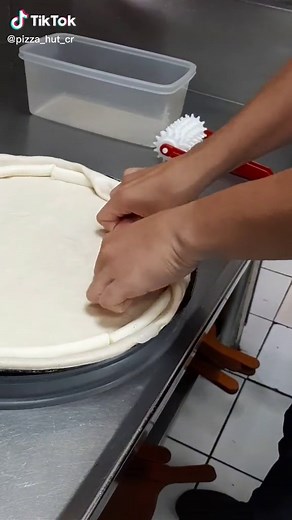 Deliciosos Cheesy Pops de Pizza Hut: ¡Prepárate a Disfrutar!