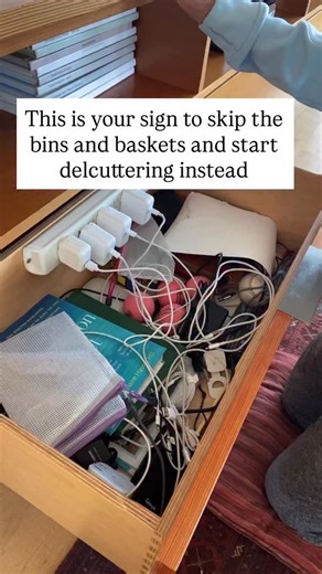 Here’s the truth ⬇️ Decluttering solves 80% of organizing problems. When you decutter first, the way to organize becomes OBVIOUS. And THEN you can consider the pretty bins and baskets - but you definitely won’t need as many 😉 If you want to learn more about how delcuttering can transform your midlife experience - FOLLOW along, I’m so happy you’re here 🥰. I can talk about this stuff all day - and I post about it on the daily! And if you want to get started on your decluttering journeybut need a