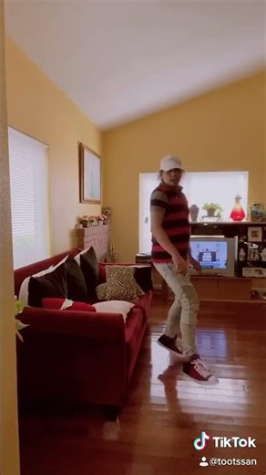 Open fly..Action in reverse