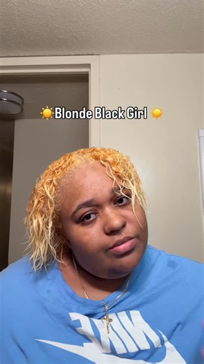 Nyia | NYC Lifestyle & Beauty on Instagram: "✨ New hair, who dis? Went blonde with a Dark & Lovely bleach kit 💇🏽‍♀️ sometimes box dye is all you need for a fresh transformation ✨ @darkandlovely #blackgirlblonde #blondehair #hairtutorial #darkandlovely #haircare"