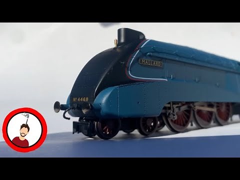 Hornby LNER Class A4 "Mallard;" Review, Unboxing, And First Run