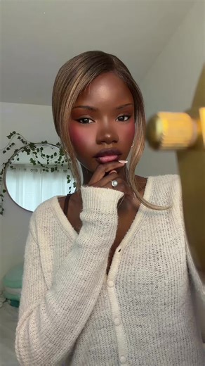 jules (@jules.halo)’s videos with original sound - aqyila