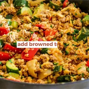 👉Recipe: https://kalynskitchen.com/one-pan-ground-turkey-curry/ Are Thai flavors something you crave? This "One-Pan Ground Turkey Curry" will satisfy those Thai cravings, and do it without a lot of carbs! #keto | Kalyn's Kitchen