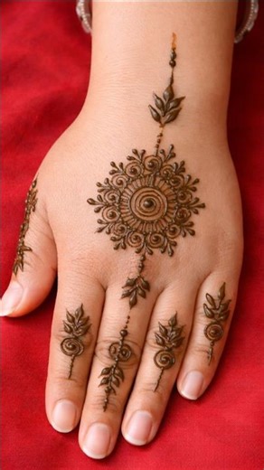 Minimal Mandala Back Hand Mehndi with#BackHandDesign #SimpleAndElegant Finger Detailing 🌸