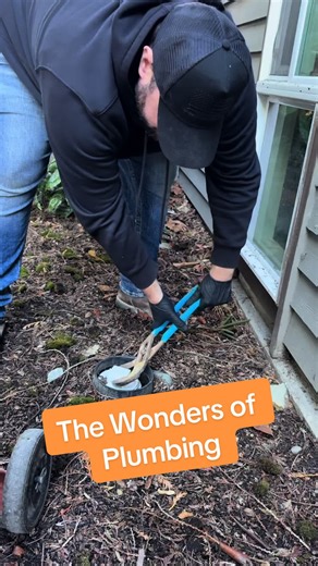 This sewer camera doesn’t lie 👀 We inspect the line to find cracks, roots, and blockages before they get worse. #DrainCleaning #fyp #sewer #bluecollar