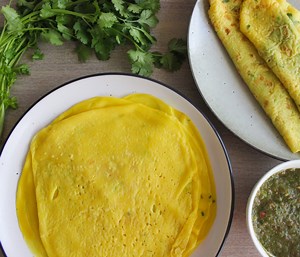 Mauritian savoury crêpe / Crêpe salé recipe - The Foodie's Avenue