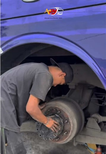 Cleopatra: Pengalaman Bus Mewah di Indonesia