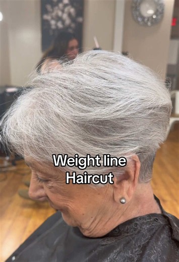 Hard Weight Line Haircut: How to Cut & Style a Defined Weight Line