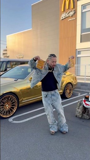 マクドナルドでも2Macの徹底ぶりを魅せる日本人ラッパー【SHO PAC】#Shorts