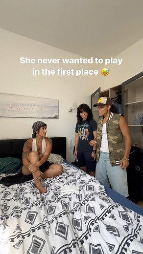 Crissa & Alexis - LGBTQ+ Travel & Dance on Instagram: "She didn’t deserve the claps anyways 🤣 #crissaandalexis"