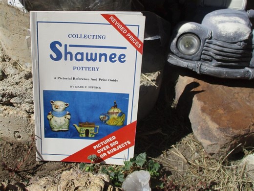 Shawnee Pottery Reference and Price Guide, 1989 - Etsy