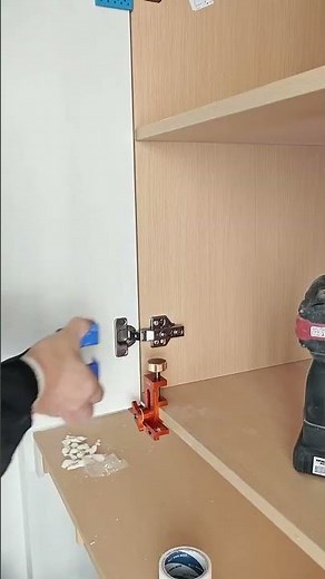 Beginners can easily install cabinet doors if gap