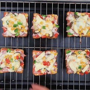 Super Fast Easy Breakfast Pizza | A Healthy Outside Start from the Inside