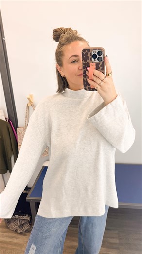 Ashley Keene on Instagram: "comment “shop” and I’ll send you the links! Also the deals are SO much better online than instore! #oldnavy #oldnavystyle #oldnavyhaul @oldnavy"