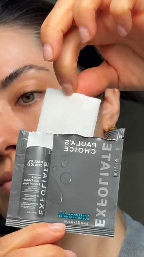 Paula's Choice Skincare on Instagram: "Our fave summer makeup hack from @alatorreee? Prep your skin with 2% BHA Exfoliating Toner Pads for a smooth, glowy base 😘 Swipe on skin after cleansing (don’t rinse off) & finish with the rest of your routine 💫 P.S. our pads are biodegradable* & TSA-friendly ✈️ Shop at PaulasChoice.com, @sephora, @sephoracanada + Sephora at @kohls 🛍️ #PaulasChoice *ASTM D5511 Anaerobic Biodegradability test"