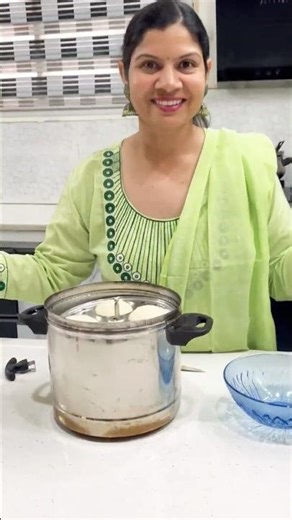 Using this beautiful Idli Maker to make Idli at home is so easy | #howitworks #howtouse #idlimaker