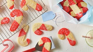 4-Ingredient Candy Cane Cookies