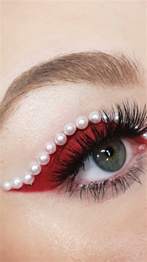 Red pearl eye look ✨🔥👁️#EyeMakeup #PearlMakeup #RedEyeshadow #BoldEyeLook #GlamEyes #CreativeMakeup