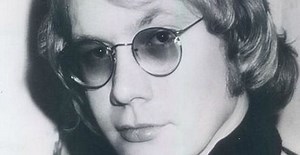 Honoring the Memory of Warren Zevon, Rock's Raucous 'Werewolf' of Fresno