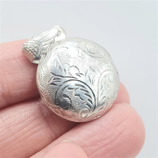 Vintage Sterling Silver Round Locket Engraved Both Sides Photo Pendant Necklace Keepsake Womens Jewelry Jewellery Unisex Mens - Etsy