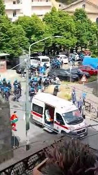 Spezia Napoli, NUOVI SCONTRI dopo la partita: si scatena l'inferno con Polizia! 💥😱