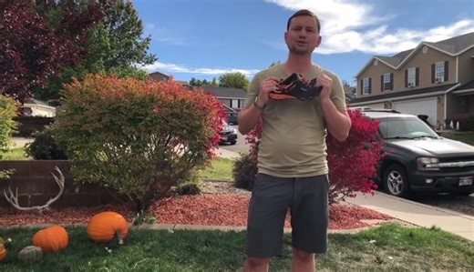 Watch HUMTTO Mens Womens Water Shoes / Hiking Sandal / Amphibious Outdoor Aqua shoes on Amazon Live