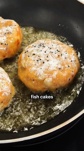 Storecupboard dinner doesn’t have to be boring… We're changing the fishcakes game with these harissa mackerel fishcakes. Using storecupboard ingredients like tinned mackerel, harissa, white miso, sun-dried tomato paste and crispy chilli oil, it’s a budget dinner you need to add to your rotation. Download the Good Food app and search ‘Harissa mackerel fishcakes with agrodolce red peppers & garlic yogurt’ to get the recipe. | Good Food