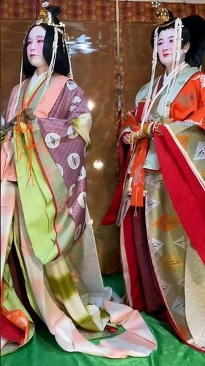 時代とともに変化する五節舞姫の装束 着付けの様子、歩く姿