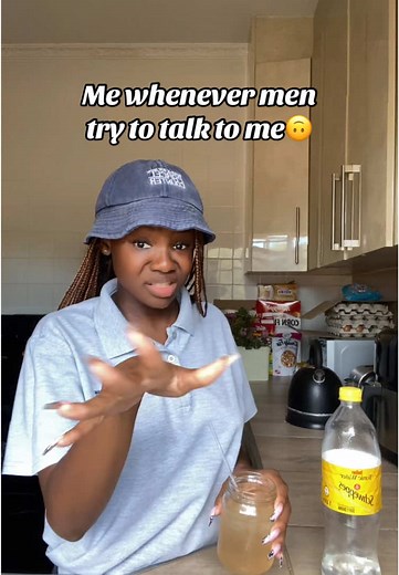 Humorous Kitchen Moments: Navigating Conversations