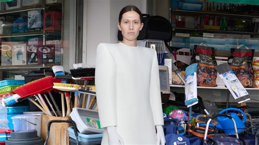 Balenciaga Fall 2025 Couture: A Swan Song That Really Sang