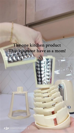 Makes dinner time 10x easier!! #kitchenhacks #kitchengadgets #dinnertimetiktok #toddlerdinner #momdinnerhacks