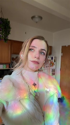 Lookin like a goomah #thesopranos #carmelasoprano #tonysoprano #italianamericansbelike #rewatch