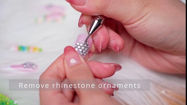 2 Pieces Rhinestone Picker Dotting Pen, Dual-ended Rhinestone Gems Crystals Studs Picker Wax Pencil Pen Crystal Beads Handle Manicure Nail Art DIY Decoration Tool (Black White)