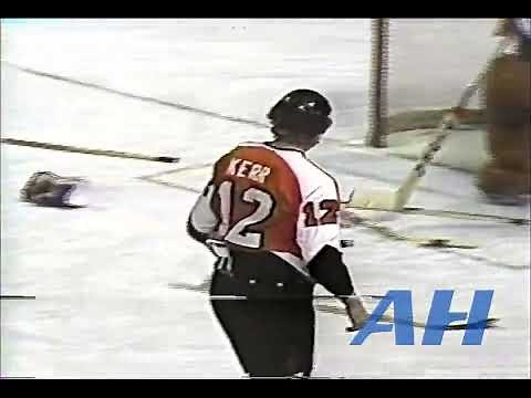 NHL Nov. 22, 1980 Montreal Canadiens v Philadelphia Flyers (melee) x2 Feeds Rod Langway v Mel Bridgm