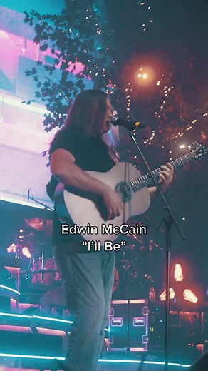 Live Performance of “I’ll Be” by Edwin McCain in Greenville