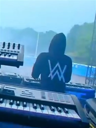 Dance to Faded by Alan Walker