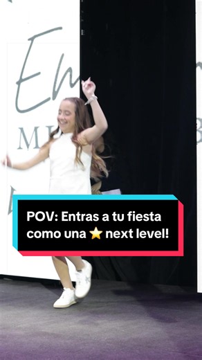 🚫Las entradas ya no son como antes, una canción romántica de Aerosmith… 🔥Ahora se entra como lo hizo @emi_maizlisz, pantallas led que pasan tu videoclip y que se abren cuando explota la canción❤️‍🔥. Humo y papelitos a full que caen de todos lados!!! 😍Y obvio saltando y siendo recibida como una rock star por toda tu familia y amigos! 🔥FOMO TOTAL!!!💯 #rockstar #fomo #fiestas #batmitzvah #nocheinolvidable @laritaa @Gaston Collica @Agustina Collica