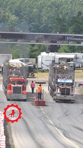 Chris Tober walked right around Hunter Siwecki! #fyp #racing #bigrig #diesel | Patriot T-Rex