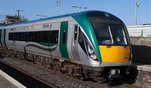 Commuter chaos as Irish Rail issues major travel warning