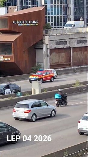 🚨 🚒 BSPP Dacia Duster Officier en urgence sur le Périphérique