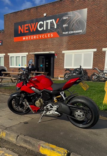 Ducati Streetfighter V4 2022 - 5167 Miles for Sale