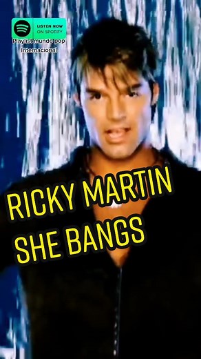 She bangs #rickymartin #pop #puertorico #2001