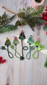 The Bobble Tree Bookmark PDF pattern and printable card template are officially live in my shop! 🌲✨ These festive designs are perfect for holiday markets, stocking stuffers, or handmade gifts. The PDF pattern includes step-by-step instructions with photo support, and the printable card template helps you package your bookmarks beautifully for gifting or selling. 💌 The bundle (pattern template) will be available later today for those looking to grab both at a discount! 🎉 And for my non-crochet